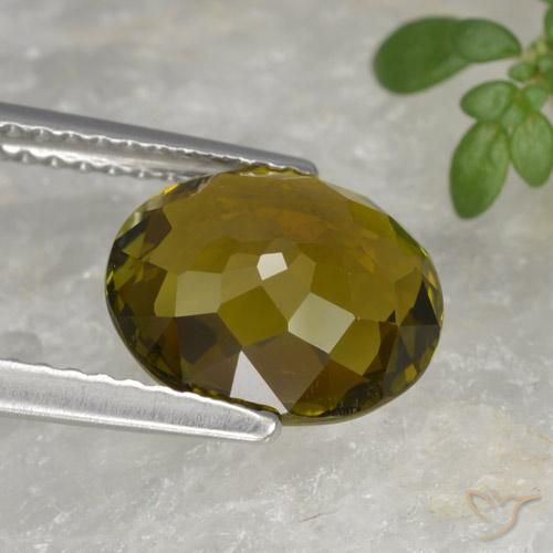 Tourmaline Brun doré naturelle ovale, 2.72 ct, VVS