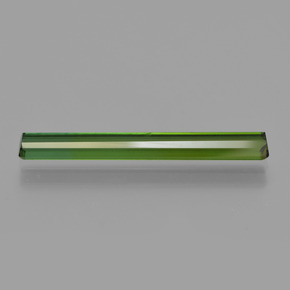 Tourmaline vert foncé naturelle taille émeraude, 1,57 ct, VS