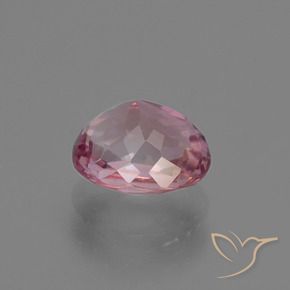 Tourmaline magenta moyen naturelle coupe ovale, 1,43 ct, VS