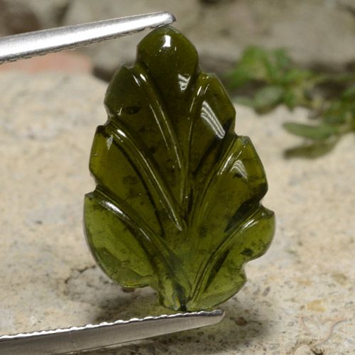 4.45ct Naturel Vert terre Tourmaline, Taille Fleur, Translucide