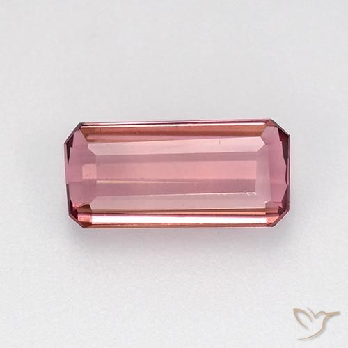 1.37ct Naturel Rose intense Tourmaline, Taille émeraude, VVS