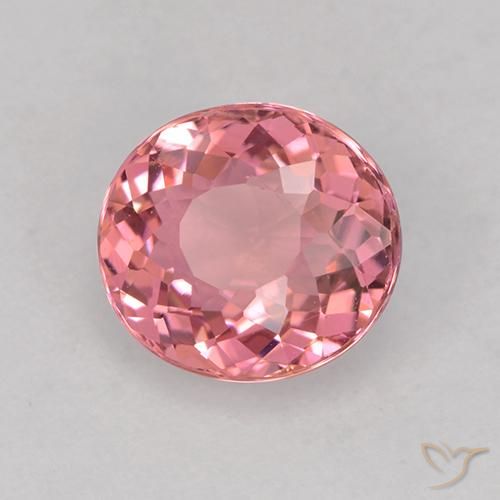 Tourmaline Ton rose chaud naturelle ovale, 1.49 ct, VVS-VS