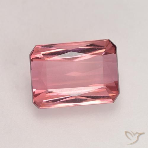 2.44ct Naturel Rose intense Tourmaline, Taille émeraude, VVS-VS