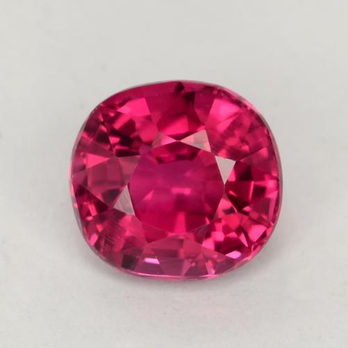 Tourmaline Rouge Rosâtre naturelle Coupe coussin, 0.78 ct, VVS-VS