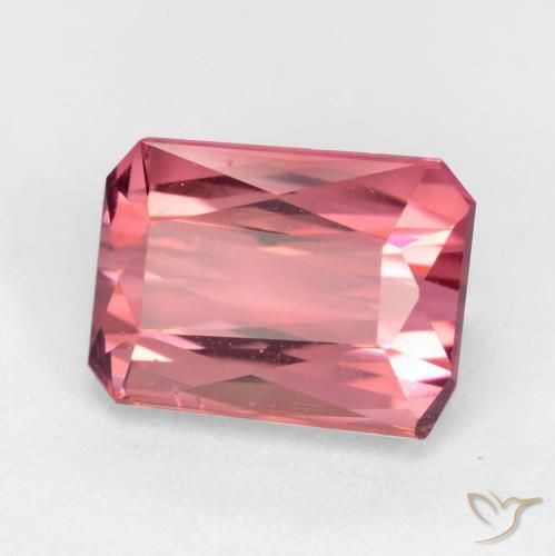 Tourmaline Ton rose chaud naturelle Octogone / coupe Émeraude, 2.45 ct, VS