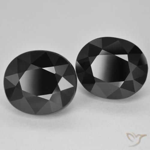 Shop natural 21.24ct Schorl Tourmaline gems, ovale, from Mozambique at GemSelect. In stock, global shipping!
