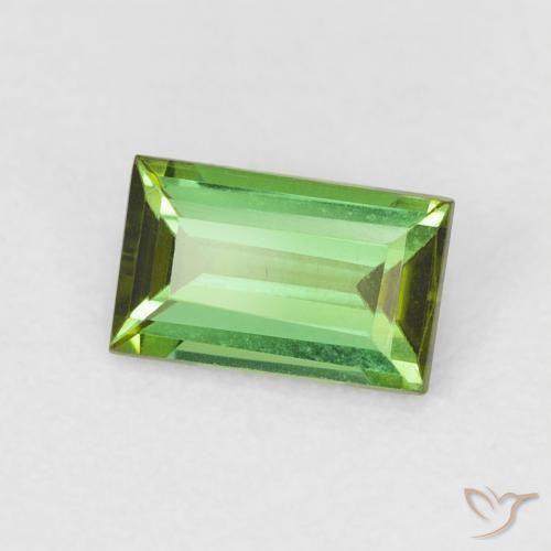 Tourmaline Vert foncé naturelle Baquette, 0.68 ct, VVS-VS