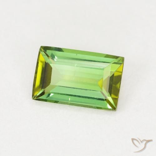 Tourmaline Vert terreux naturelle Baquette, 0.67 ct, VVS-VS