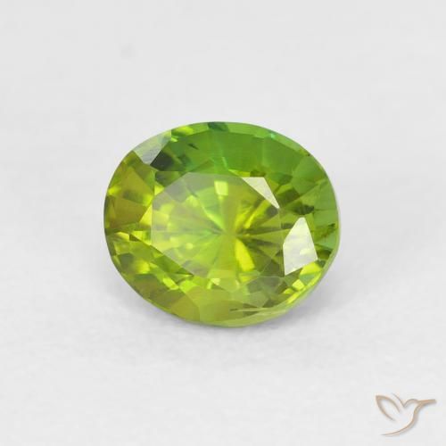 Tourmaline Vert éclatant naturelle ovale, 0.73 ct, VVS-VS