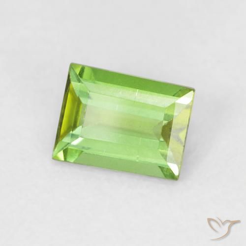Tourmaline Vert éclatant naturelle Baquette, 0.57 ct, VVS-VS