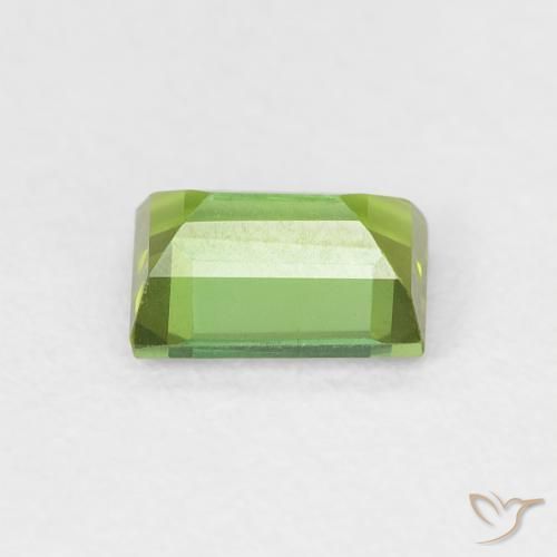 Tourmaline Vert éclatant naturelle Baquette, 0.57 ct, VVS-VS