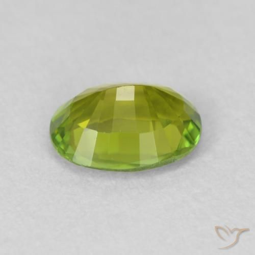 Tourmaline Vert éclatant naturelle ovale, 0.68 ct, VVS