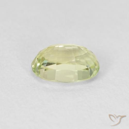 Tourmaline Vert poire léger naturelle ovale, 0.81 ct, VVS