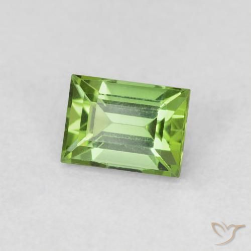 Tourmaline Vert foncé naturelle Baquette, 0.50 ct, VVS-VS