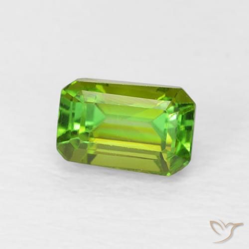 Tourmaline Medium Light-Green naturelle Octogone / coupe Émeraude, 0.71 ct, VVS
