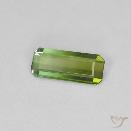Tourmaline Vert moyen naturelle Octogone / coupe Émeraude, 0.70 ct, VVS