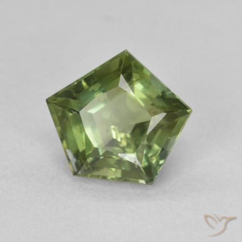 Tourmaline Vert moyen naturelle Fantaisie, 2.03 ct, VVS