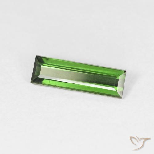 Tourmaline Medium Dark-Green naturelle Baquette, 0.75 ct, VS