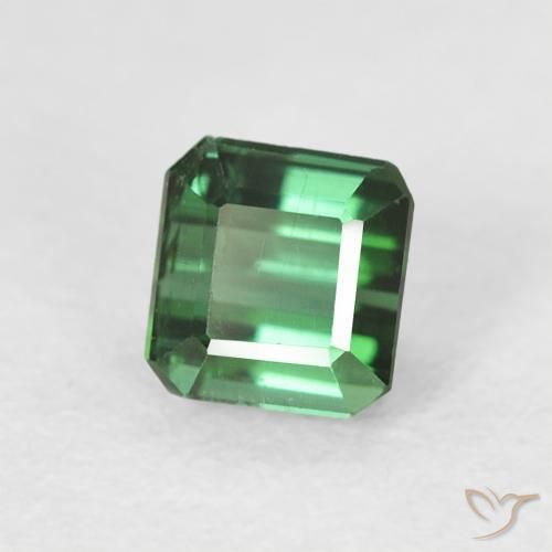 Tourmaline Vert naturelle Octogone / coupe Émeraude, 0.57 ct, VS