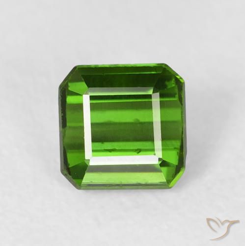 Tourmaline Vert moyen naturelle Octogone / coupe Émeraude, 0.74 ct, VVS-VS