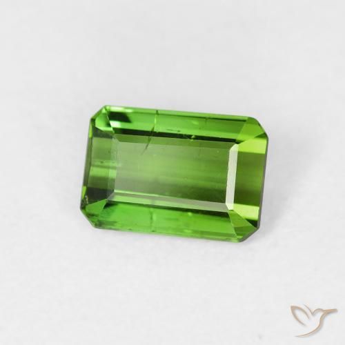 Tourmaline Vert moyen naturelle Octogone / coupe Émeraude, 0.75 ct, VS-SI
