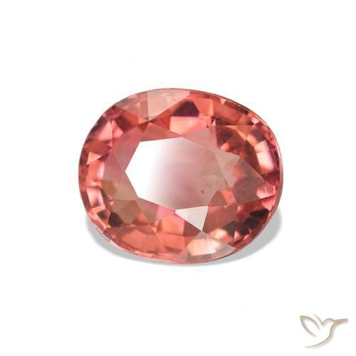 Tourmaline Rouge vif naturelle ovale, 1.44 ct, VVS-VS