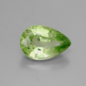 Grenat Tsavorite Vert naturelle En forme de poire, 2.88 ct, VVS