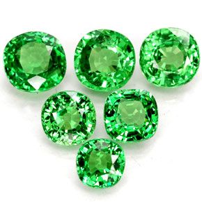 Achetez naturel ct vert grenat tsavorite gems, coupe coussin, en provenance tanzanie chez gemselect. en stock, livraison internationale!