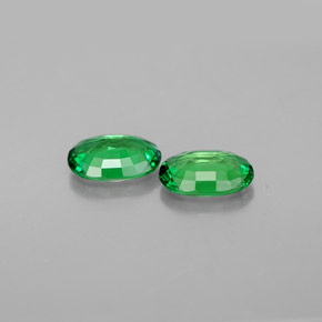 Achetez naturel ct vert grenat tsavorite gems, coupe ovale, en provenance tanzanie chez gemselect. en stock, livraison internationale!