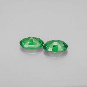 Achetez naturel ct vert grenat tsavorite gems, coupe ovale, en provenance tanzanie chez gemselect. en stock, livraison internationale!