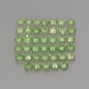 Achetez naturel ct Vert éclatant Grenat Tsavorite gems, Coupe roude, En provenance Tanzanie chez GemSelect. En stock, livraison internationale!