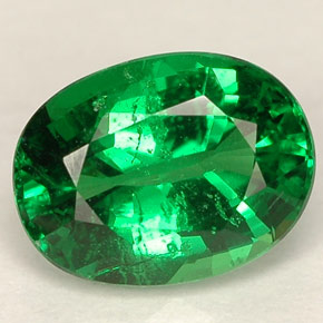 Grenat tsavorite vert naturelle coupe ovale, 2,08 ct, VS-SI