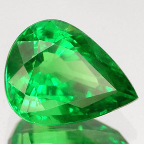 Grenat Tsavorite Vert naturelle En forme de poire, 2.13 ct, VS