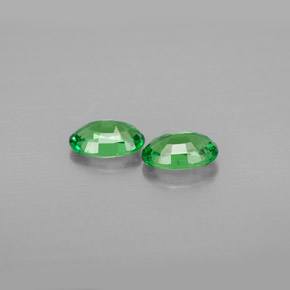 Achetez naturel ct vert grenat tsavorite gems, coupe ovale, en provenance tanzanie chez gemselect. en stock, livraison internationale!