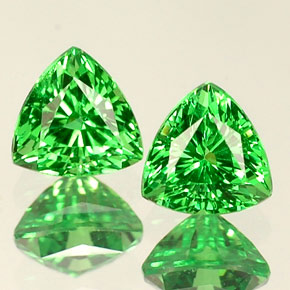 Achetez naturel ct vert grenat tsavorite gems, trillion, en provenance tanzanie chez gemselect. en stock, livraison internationale!