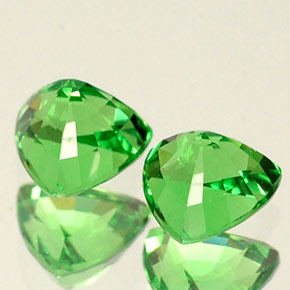 Achetez naturel ct vert grenat tsavorite gems, trillion, en provenance tanzanie chez gemselect. en stock, livraison internationale!