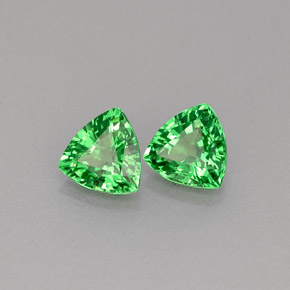 Achetez naturel ct vert grenat tsavorite gems, trillion, en provenance tanzanie chez gemselect. en stock, livraison internationale!