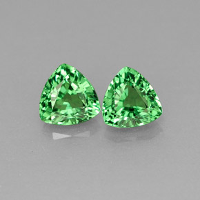 Achetez naturel ct vert grenat tsavorite gems, trillion, en provenance tanzanie chez gemselect. en stock, livraison internationale!