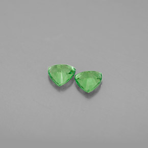 Achetez naturel ct vert grenat tsavorite gems, trillion, en provenance tanzanie chez gemselect. en stock, livraison internationale!