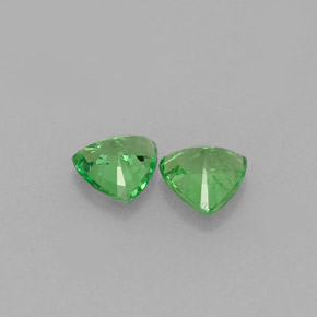 Achetez naturel ct Vert chrome Grenat Tsavorite gems, Trillion, En provenance Tanzanie chez GemSelect. En stock, livraison internationale!