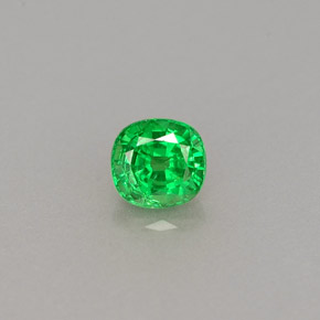 Grenat tsavorite vert naturelle coupe coussin, 0,46 ct, VS
