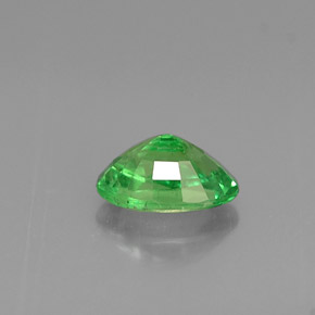Grenat tsavorite vert naturelle coupe ovale, 0,57 ct, VS-SI