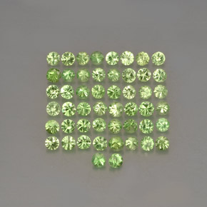 Achetez naturel ct Vert Grenat Tsavorite gems, Coupe roude, En provenance Tanzanie chez GemSelect. En stock, livraison internationale!