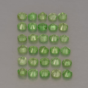 Achetez naturel ct Vert clair Grenat Tsavorite gems, Coupe roude, En provenance Tanzanie chez GemSelect. En stock, livraison internationale!