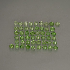 Achetez naturel ct Vert clair Grenat Tsavorite gems, Coupe roude, En provenance Tanzanie chez GemSelect. En stock, livraison internationale!