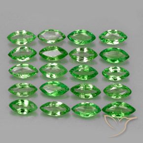Shop natural 3.32ct Vert moyen Grenat Tsavorite gems, Marquise, from Tanzanie at GemSelect. In stock, global shipping!