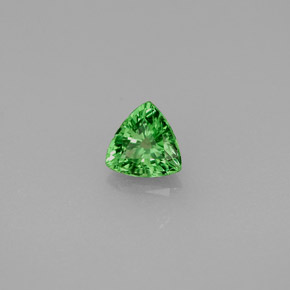 Grenat Tsavorite Vert chrome naturelle Trillion, 0.47 ct, VVS-VS