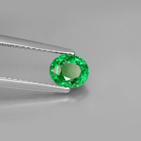 Grenat Tsavorite Vert chrome naturelle Coupe ovale, 1.03 ct, VS