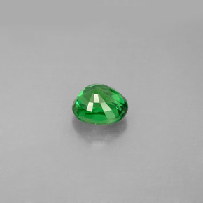 Grenat Tsavorite Vert chrome naturelle Coupe ovale, 1.03 ct, VS
