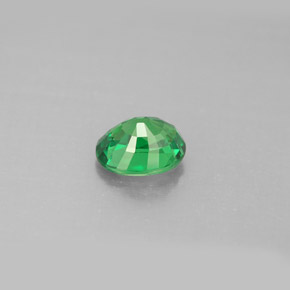 Grenat tsavorite vert naturelle coupe ovale, 1,06 ct, VS